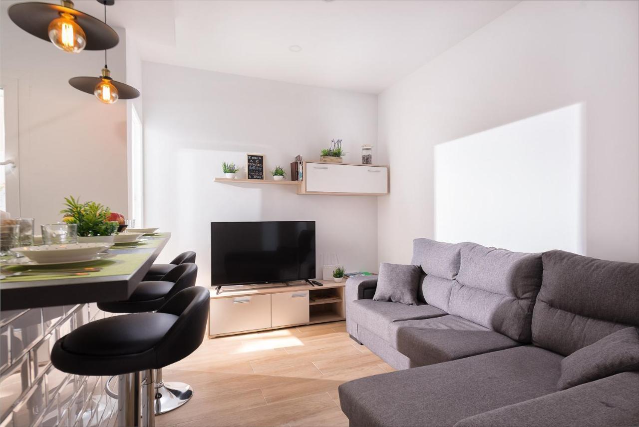 Cozy 3 Bed Apartment In The Heart Of Alicante Exterior photo